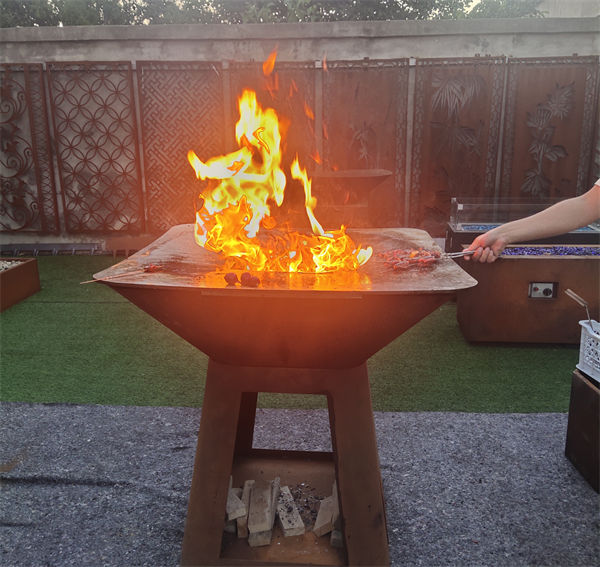 Corten Grill Komfur